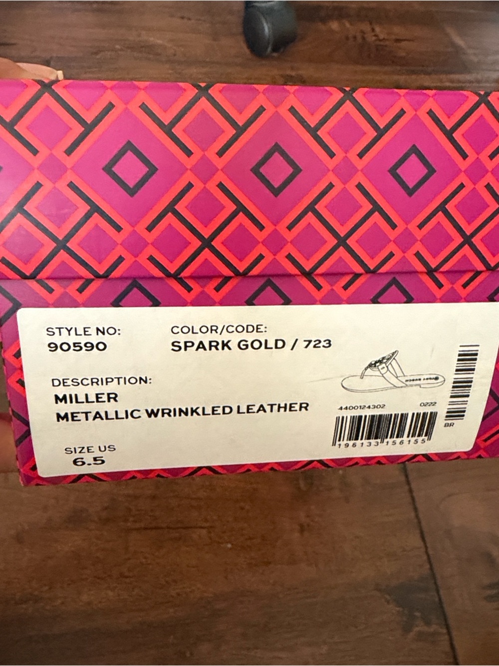 Tory Burch Metallic Gold Logo Thong Sandals - Picture 6 of 6